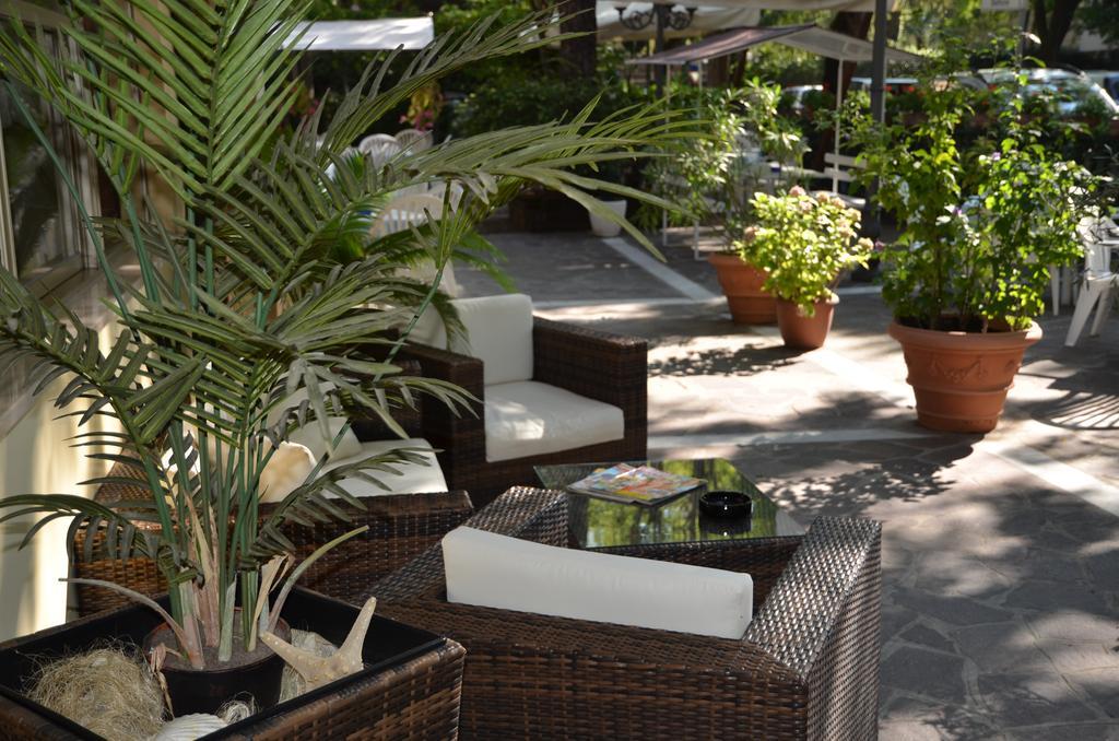 Hotel Monique Cervia Eksteriør billede