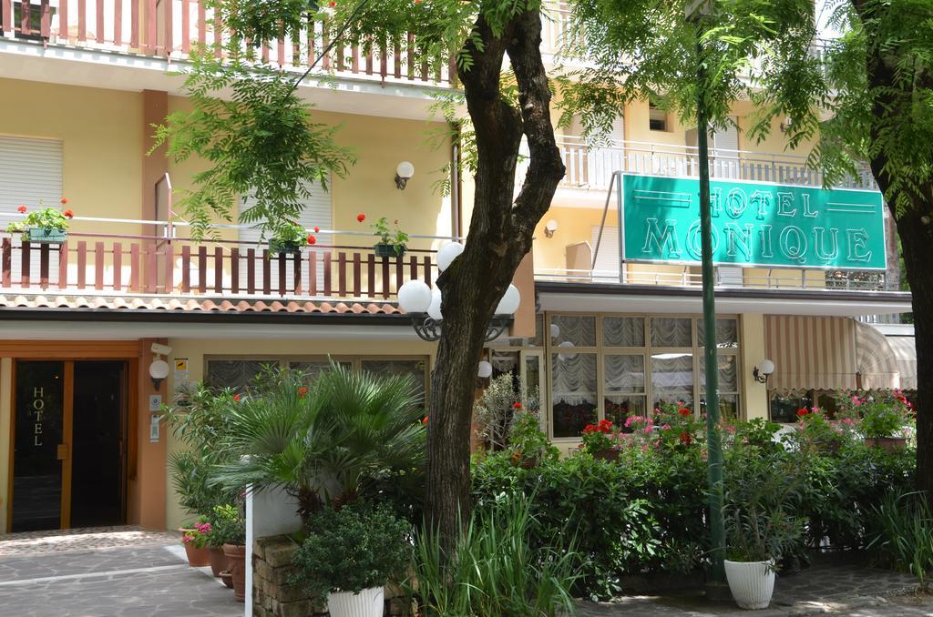 Hotel Monique Cervia Eksteriør billede