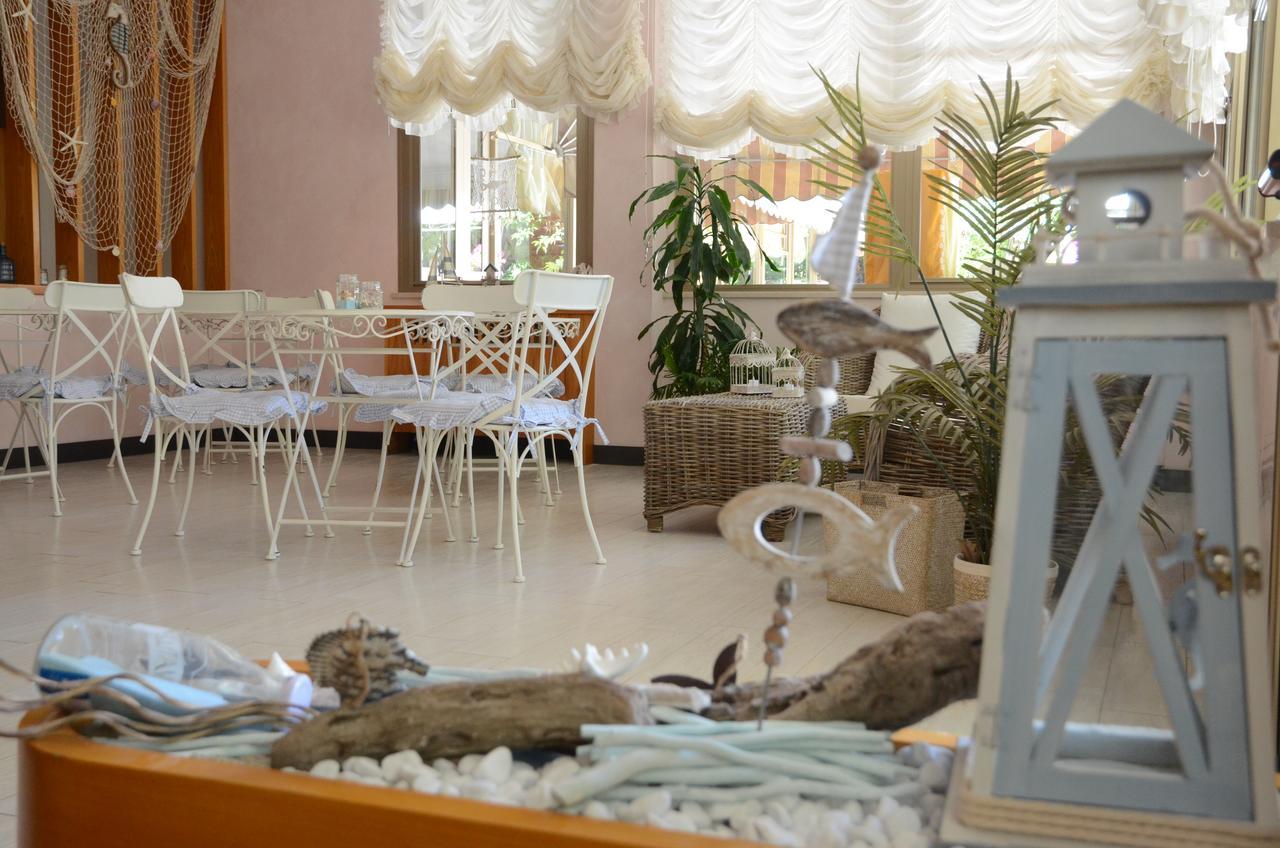 Hotel Monique Cervia Eksteriør billede