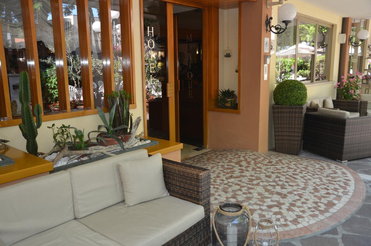 Hotel Monique Cervia Eksteriør billede